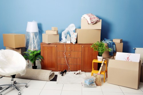 Removal van service for moving homes in Lambeth streets